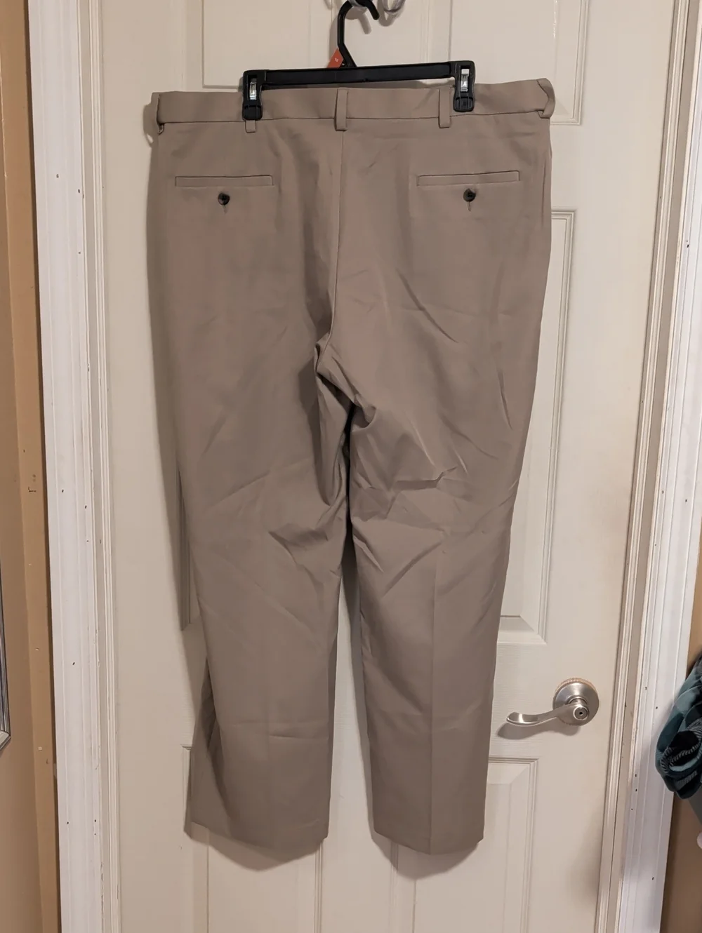 Men's Haggar Cool Right Performance Flex Pants - Khaki Beige Like New Size 40x30